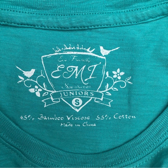 Junior Slim Fit T Shirt With Scoop Neck & Cap Sleeve - Picture 7 of 7